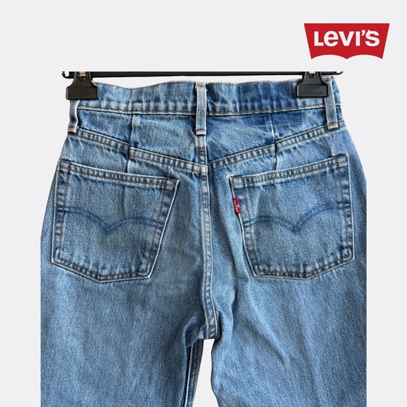 Levi's Altered Straight Jeans – Women's Waist 26 – SOLD OUT - Picture 4 of 10